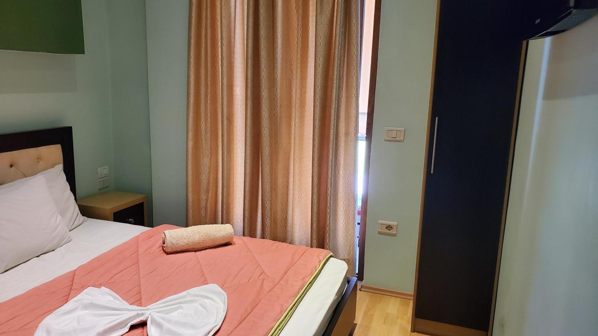 Hotel Shehu Gjirokastër Extérieur photo
