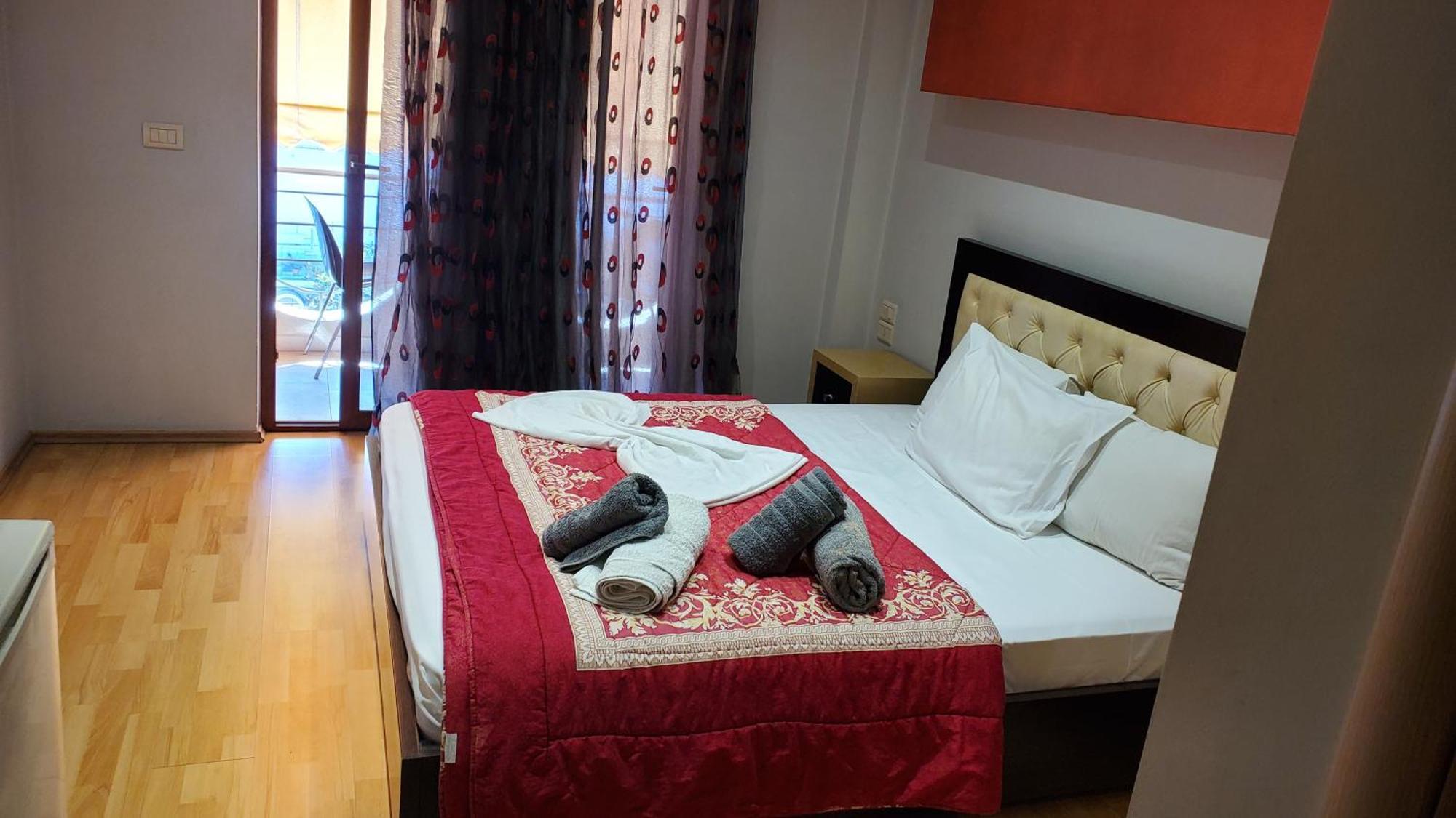 Hotel Shehu Gjirokastër Extérieur photo